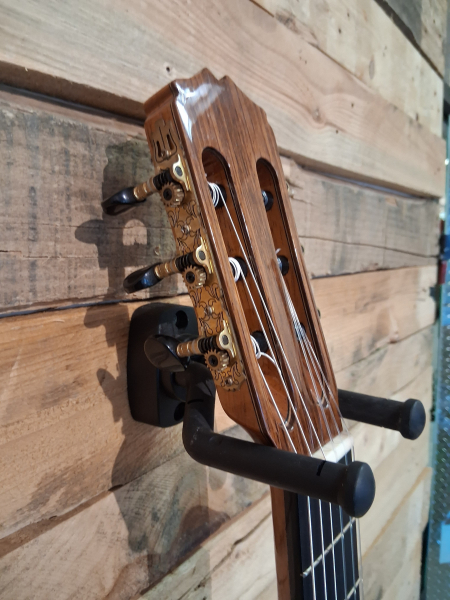 Tiepolo Modell SC, Fichte / Kirsche vollmassiv, Demomodell, made in the EU